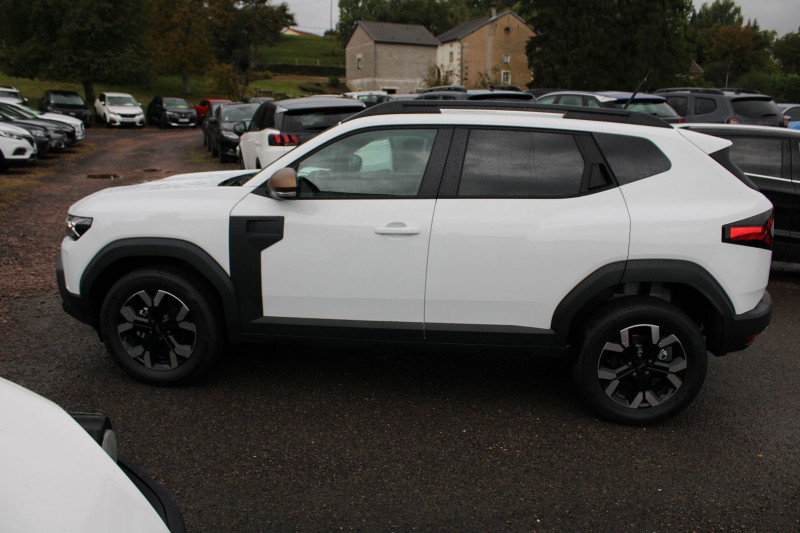 Photo 17 de l'offre de DACIA DUSTER VI JOURNEY MILD HYBRIDE TCE 130 CV GPS CARPLAY CAMÉRA USB JA 17 FULL LED RÉGULATEUR à 26500€ chez Bougel transactions