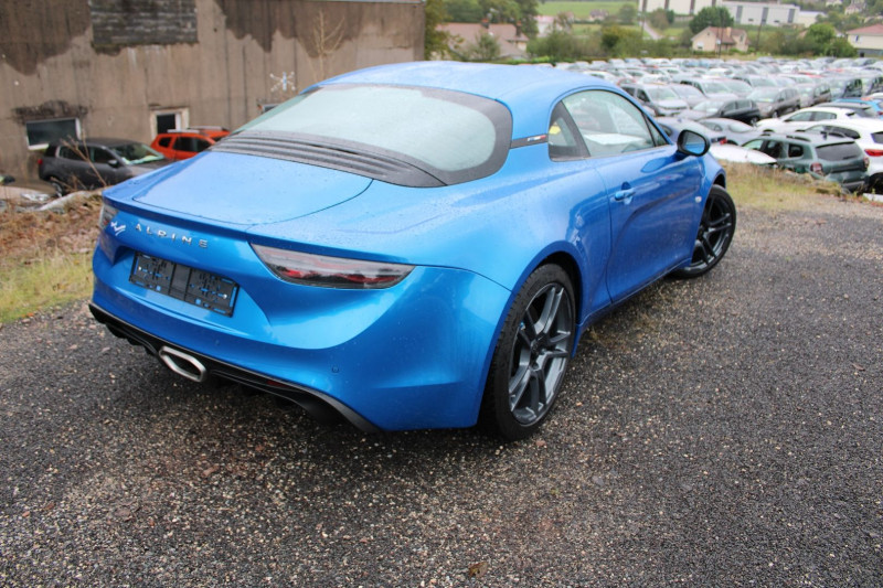 Photo 3 de l'offre de ALPINE A110 LEGENDE 1L8 TURBO 225 CV BOITE AUTO PALETTE FULL LEDS CAMÉRA FOCAL GPS 3D  CUIR à 58900€ chez Bougel transactions