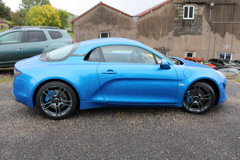 Photo 2 de l'offre de ALPINE A110 LEGENDE 1L8 TURBO 225 CV BOITE AUTO PALETTE FULL LEDS CAMÉRA FOCAL GPS 3D  CUIR à 58900€ chez Bougel transactions