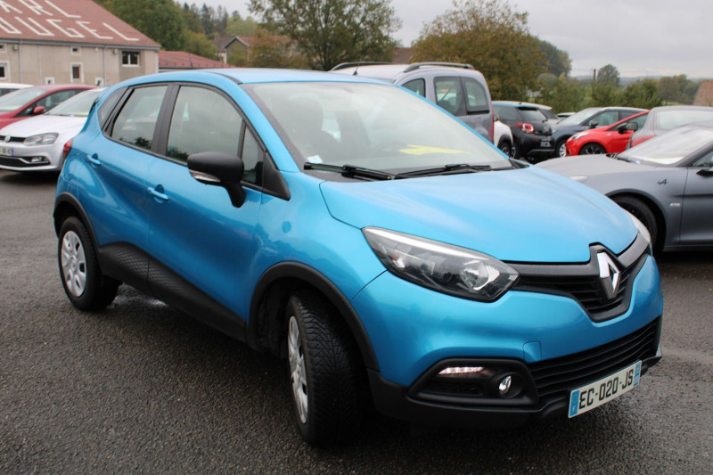 Photo 2 de l'offre de RENAULT CAPTUR II TCE 90 CV BUSINESS REGULATEUR BLUETOOTH ABS AUDIO SAT MP3 USB LEDS  START&STOP à 10990€ chez Bougel transactions