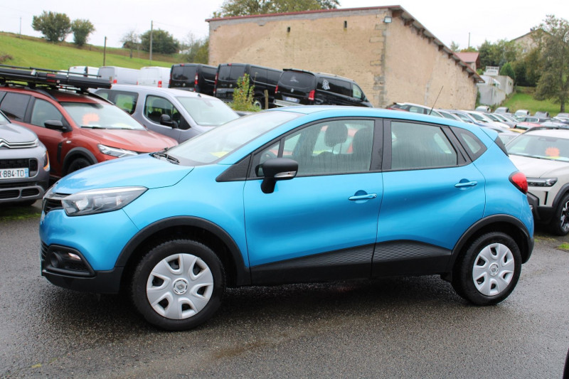 Photo 9 de l'offre de RENAULT CAPTUR II TCE 90 CV BUSINESS REGULATEUR BLUETOOTH ABS AUDIO SAT MP3 USB LEDS  START&STOP à 10990€ chez Bougel transactions