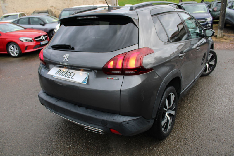 Photo 3 de l'offre de PEUGEOT 2008 II GT LINE SPORT LUXE ESSENCE TURBO 110 CV ABS CAMÉRA GPS USB TOIT PANO BLUETOOTH à 12500€ chez Bougel transactions