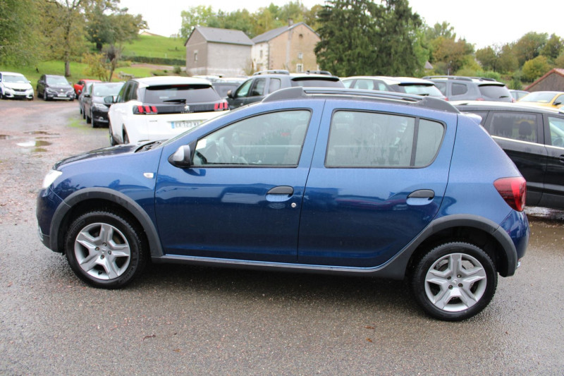 Photo 18 de l'offre de DACIA SANDERO III TCE 90 CV STEPWAY ESSENCE GPS 3D CLIM CAMÉRA AUDIO MP3 USB BLUETOOTH RÉGULATEUR à 8990€ chez Bougel transactions