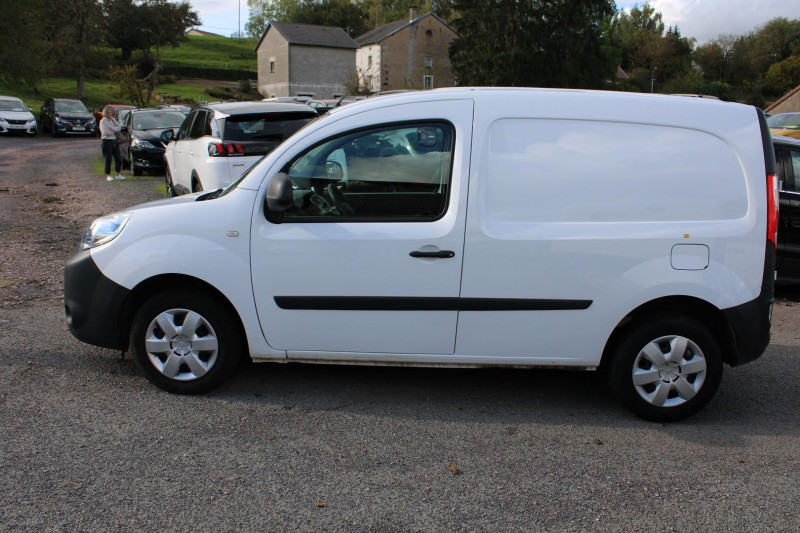 Photo 15 de l'offre de RENAULT KANGOO III EXTRA RLINK 1L5 DCI 90 CV REGULATEUR BLUETOOTH RADARS CLIM GPS USB ABS  3 PLACES à 11900€ chez Bougel transactions