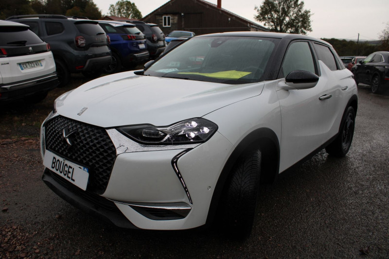 Photo 4 de l'offre de DS DS 3 CROSSBACK BICOLOR RIVOLI EAT8 BOITE AUTO ESSENCE 130 CV FULL LEDS CUIR GRAND GPS CAMÉRA à 21500€ chez Bougel transactions