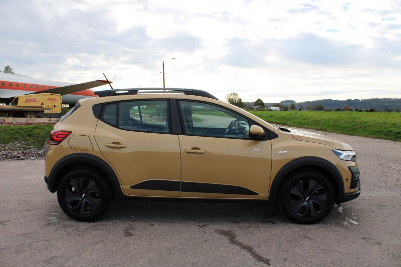 Photo 5 de l'offre de DACIA SANDERO 5 STEPWAY EXPRESSION TCE 90 CV GPS CARPLAY CAMÉRA FULL LED RE BLUETOOTH RÉGULATEUR à 18990€ chez Bougel transactions