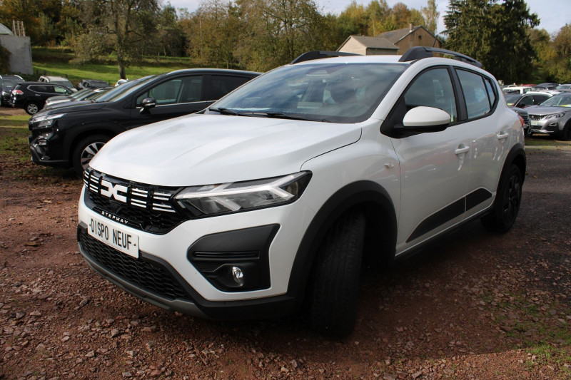 Photo 4 de l'offre de DACIA SANDERO 5 STEPWAY EXPRESSION TCE 90 CV GPS CARPLAY FULL LED USB RADAR RÉGULATEUR BLUETOOTH à 17500€ chez Bougel transactions