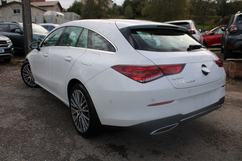 Photo 3 de l'offre de MERCEDES-BENZ CLA SHOOTING BRAKE 180D BOITE 6V CAMÉRA 180 ABS REGULATEUR FULL LEDS GRAND GPS USB BLUETOOTH JA 19 à 19990€ chez Bougel transactions