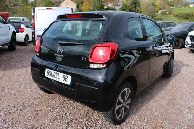 Photo 2 de l'offre de CITROEN C1 III SHINE VTI 72 CV ESSENCE GPS CARPLAY CLIM USB JA 15 PACK HIVER BLUETOOTH LIMITEUR à 11500€ chez Bougel transactions