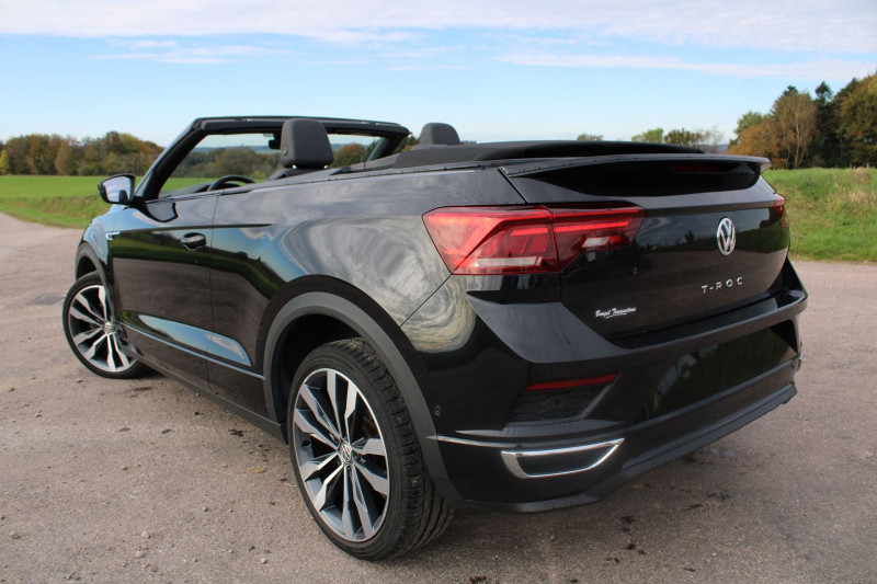 Photo 3 de l'offre de VOLKSWAGEN T-ROC CABRIOLET R-LINE TSI 150 CV GPS 3D FULL LED MP3 CAMÉRA I-COKPIT USB JA 19 BOITE AUTO DSG-7 à 28900€ chez Bougel transactions