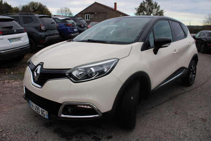 Photo 4 de l'offre de RENAULT CAPTUR II ENERGY INTENS TCE 90 CV CLIM GPS 3D CAMÉRA AUDIO USB JA 17 BLUETOOTH RÉGULATEUR à 10500€ chez Bougel transactions