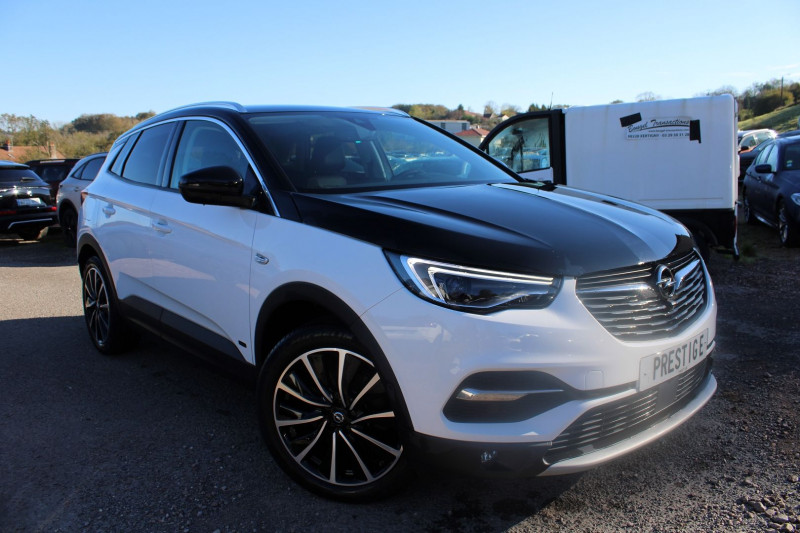 Photo 2 de l'offre de OPEL GRANDLAND X HYBRID4 300 ULTIMATE AWD 4X4 GPS USB CAMÉRA 360 ABS BICOLOR RÉGULATEUR ADAPTATIF à 24500€ chez Bougel transactions