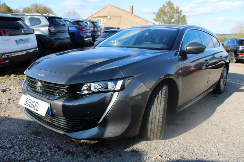 Photo 4 de l'offre de PEUGEOT 508 III SW 1L6 BLUEHDI 130 ALLURE BOITE 6V CAMÉRA REGULATEUR BLUETOOTH GPS USB MI CUIR ABS à 18900€ chez Bougel transactions