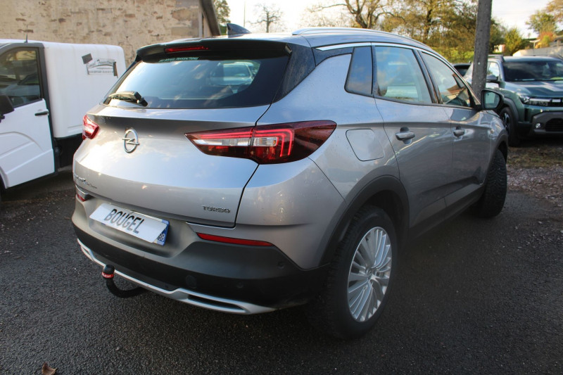 Photo 3 de l'offre de OPEL GRANDLAND X TURBO 130 CV ESSENCE ELITE GPS 3D ATTELAGE USB JA 18 RÉGULATEUR BOITE AUTO EAT-8 à 16990€ chez Bougel transactions