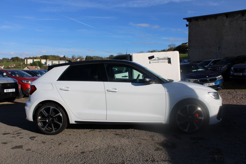 Photo 7 de l'offre de AUDI A1 SPORTBACK 35 TFSI 150 S-LINE BOITE 6V ÉCRAN 3D RÉGULATEUR BLUETOOTH MI CUIR USB JA 18 à 21500€ chez Bougel transactions