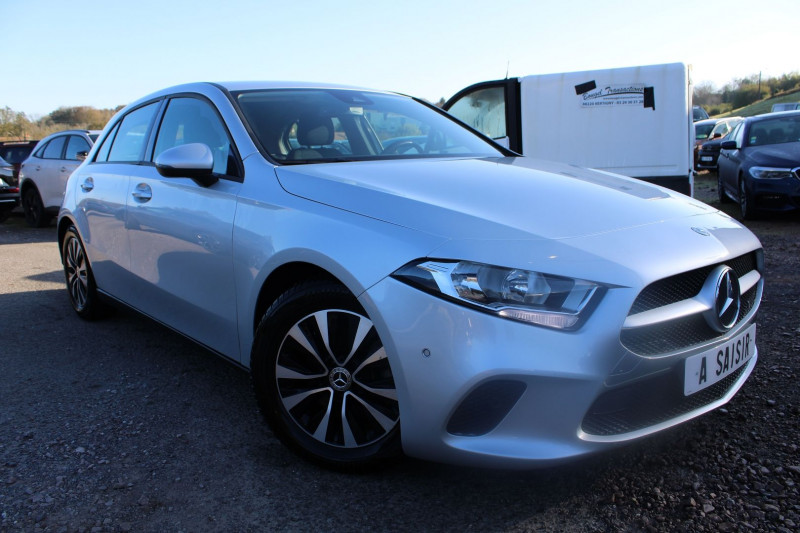 Mercedes-Benz CLASSE A BERLINE 200 D 150CH BUSINESS DCT Diesel GRIS TITANE Occasion à vendre