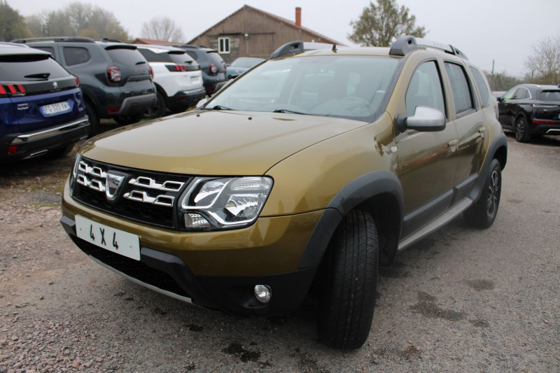 Photo 4 de l'offre de DACIA DUSTER II TCE 125 CV PRESTIGE  4X4  GPS 3D CAMÉRA ATTELAGE USB RÉGULATEUR JA 16 BLUETOOTH à 13990€ chez Bougel transactions