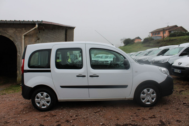 Photo 7 de l'offre de RENAULT KANGOO II 1L5 BLUE DCI TREND CLIM AUDIO MP3 USB RE GRIP CONTROL BLUETOOTH RADAR RÉGULATEUR à 14990€ chez Bougel transactions