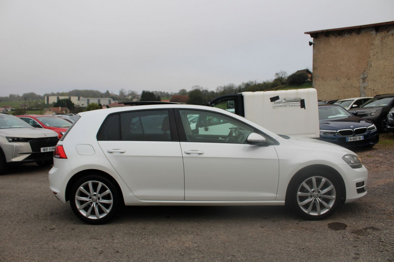 Photo 5 de l'offre de VOLKSWAGEN GOLF 7 R-LINE 2L TDI 150 CV GPS 3D XÉNON+LED JA 17 TOIT PANO CUIR CHAUFFANTS RÉGULATEUR à 11990€ chez Bougel transactions