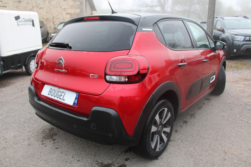 Photo 2 de l'offre de CITROEN C3 PHASE 4 SHINE BICOLOR 1L2 ESSENCE 83 GPS LINK RÉGULATEUR BLUETOOTH FULL LEDS CLIM AUTO à 13990€ chez Bougel transactions