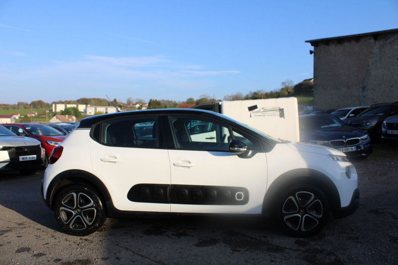 Photo 7 de l'offre de CITROEN C3 III FEEL LUXE 110 CV ESSENCE CLIM GPS 3D CAMÉRA AUDIO MP3 USB BLUETOOTH RÉGULATEUR à 10990€ chez Bougel transactions