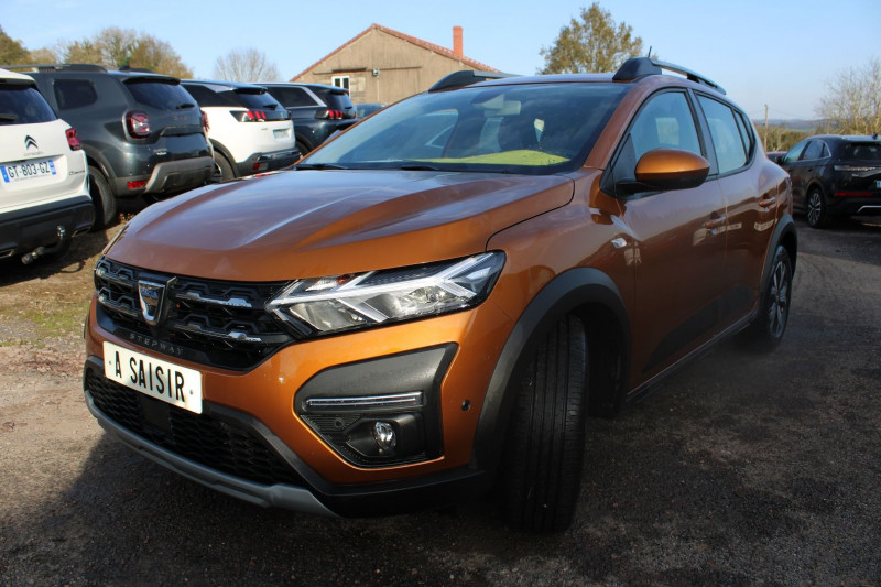 Photo 4 de l'offre de DACIA SANDERO 4 STEPWAY 100 CV 1L BICARBURATION ESS/GPL CAMÉRA GPS 3D FULL LEDS USB  REGULATEUR à 16200€ chez Bougel transactions