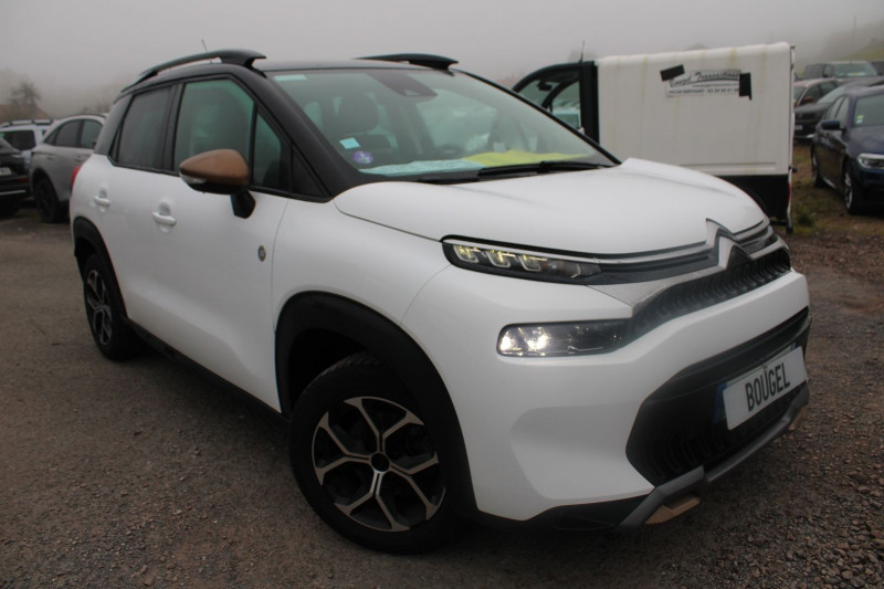 Citroen C3 AIRCROSS II ESSENCE C-SERIES 110 CV BOITE 6V BICOLOR CAMÉRA 180 USB RÉGULATEUR BLUETOOTH ABS Essence BLANC TOIT NOIR Occasion à vendre