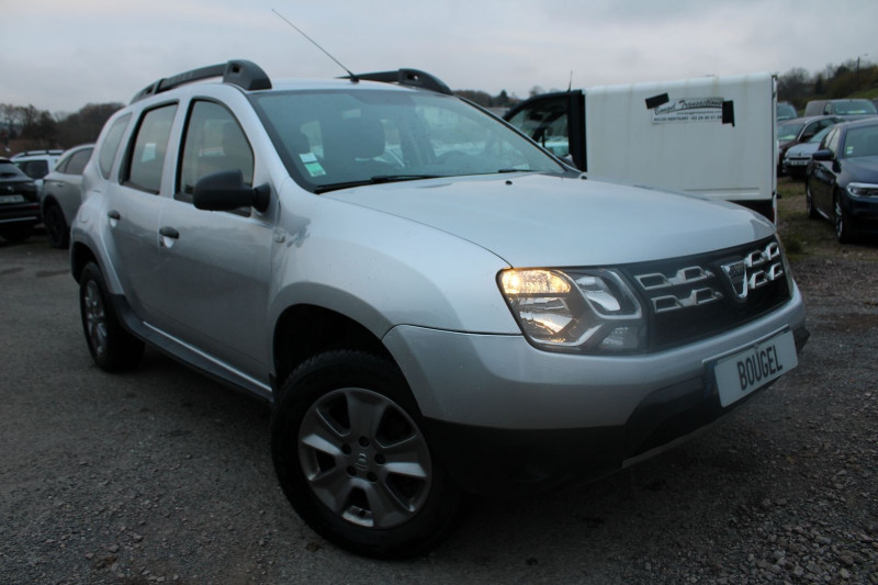 Dacia DUSTER II 1L5 DCI 110 CV BLACK TOUCH  4X4  CLIM ATTELAGE RE USB JA 16 BLUETOOTH RÉGULATEUR Diesel GRIS PLATINE Occasion à vendre