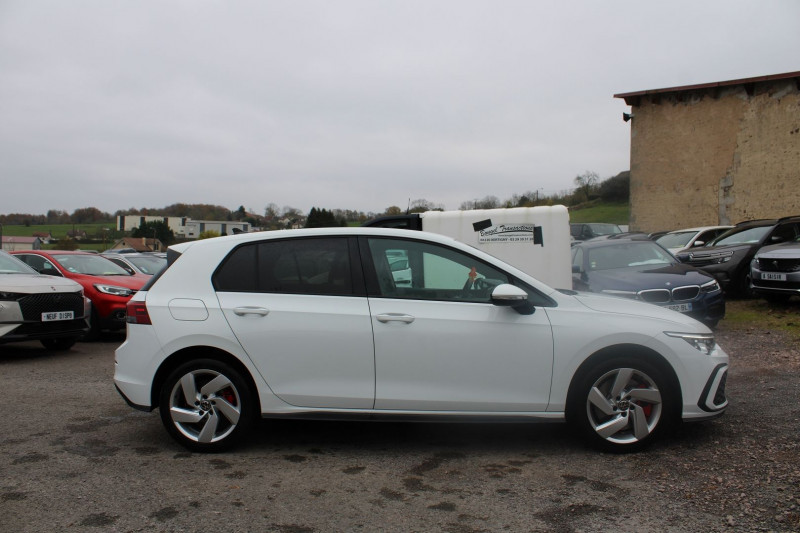 Photo 5 de l'offre de VOLKSWAGEN GOLF 8 HYBRIDE 1L4 TSI 245 GTE DSG6 BOITE AUTO CAMÉRA GRAND GPS 3D FULL LEDS ABS ESP JA à 25900€ chez Bougel transactions