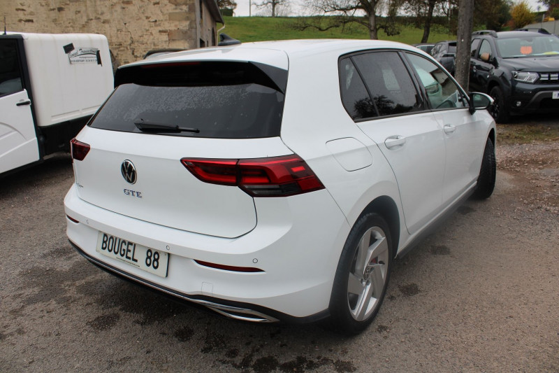 Photo 2 de l'offre de VOLKSWAGEN GOLF 8 HYBRIDE 1L4 TSI 245 GTE DSG6 BOITE AUTO CAMÉRA GRAND GPS 3D FULL LEDS ABS ESP JA à 25900€ chez Bougel transactions