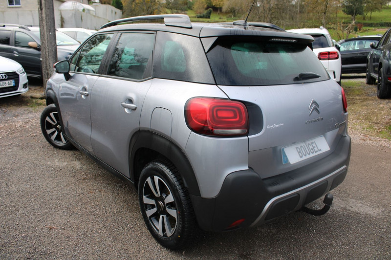 Photo 3 de l'offre de CITROEN C3 AIRCROSS C-SERIES ESSENCE 110 CV GPS 3D CAMÉRA RE USB JA 16 ATTELAGE RÉGULATEUR BLUETOOTH à 11500€ chez Bougel transactions