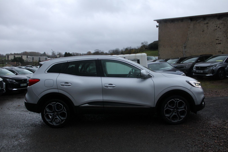 Photo 5 de l'offre de RENAULT KADJAR 1L6 DCI 130 CV INTENS GPS 3D CAMÉRA FULL LED MI/CUIR JA 19 BLUETOOTH RÉGULATEUR à 14990€ chez Bougel transactions