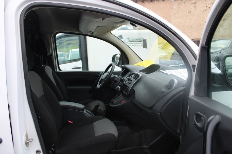 Photo 7 de l'offre de RENAULT KANGOO III EXTRA RLINK ELECTRIC 33 BOITE AUTO REGULATEUR BLUETOOTH GPS USB CLIMAT ABS à 7990€ chez Bougel transactions