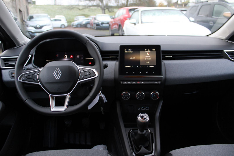 Photo 9 de l'offre de RENAULT CLIO VI TCE 90 CV EVOLUTION GPS CARPLAY CAMÉRA FULL LED RE I-COKPIT BLUETOOTH RÉGULATEUR à 18500€ chez Bougel transactions