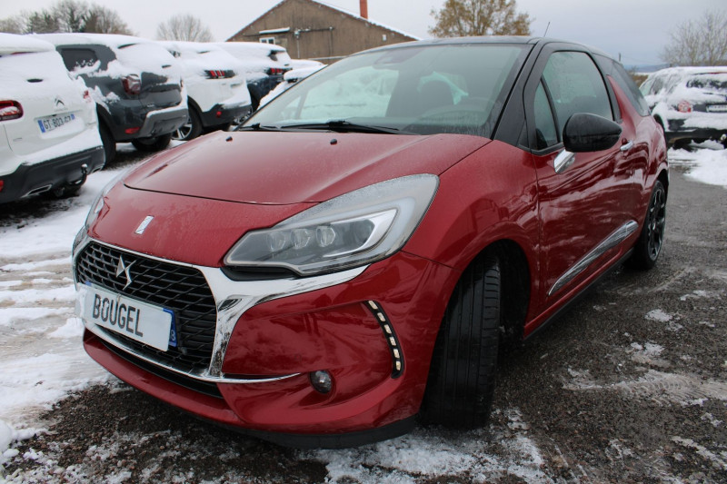 Photo 4 de l'offre de DS DS3 SPORT CHIC BOITE 6V 130 CV ESSENCE CAMÉRA RÉGULATEUR BLUETOOTH GPS USB CLIM AUTO à 12300€ chez Bougel transactions