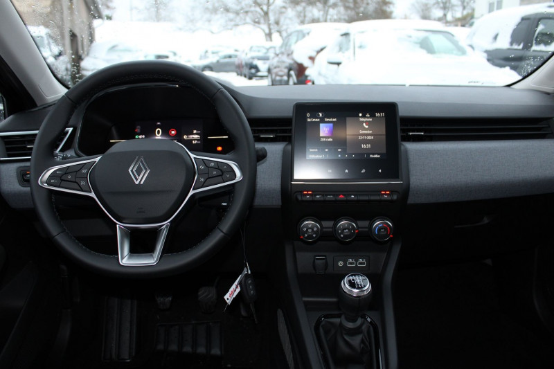 Photo 15 de l'offre de RENAULT CLIO VI TCE 90 CV EVOLUTION GPS CARPLAY CAMÉRA FULL LED RE I-COKPIT BLUETOOTH RÉGULATEUR à 18500€ chez Bougel transactions