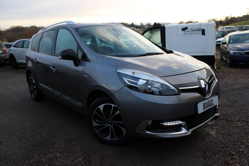 Renault GRAND SCENIC III BOSE 1L5 DCI 110 CV  7 PLACES  USB GPS 3D CAMÉRA MP3 JA 17 BLUETOOTH RÉGULATEUR Diesel GRIS  CASSIOPPE Occasion à vendre