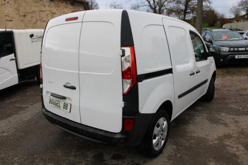 Photo 2 de l'offre de RENAULT KANGOO III EXTRA R-LINK 1L5 DCI 90CV RÉGULATEUR BLUETOOTH RADARS CLIM GPS USB ABS  9583 HT à 11800€ chez Bougel transactions