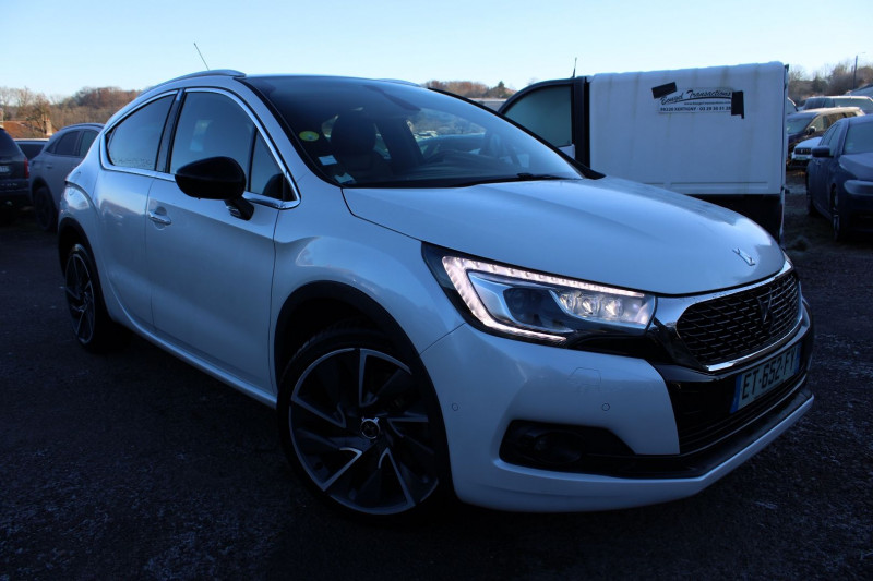 Ds DS 4 CROSSBACK SPORT CHIC 2L HDI 180 CV GPS 3D CAMÉRA FULL LED AUDIO USB JA 19 BOITE AUTO EAT-6 Diesel BLANC NACRE Occasion à vendre