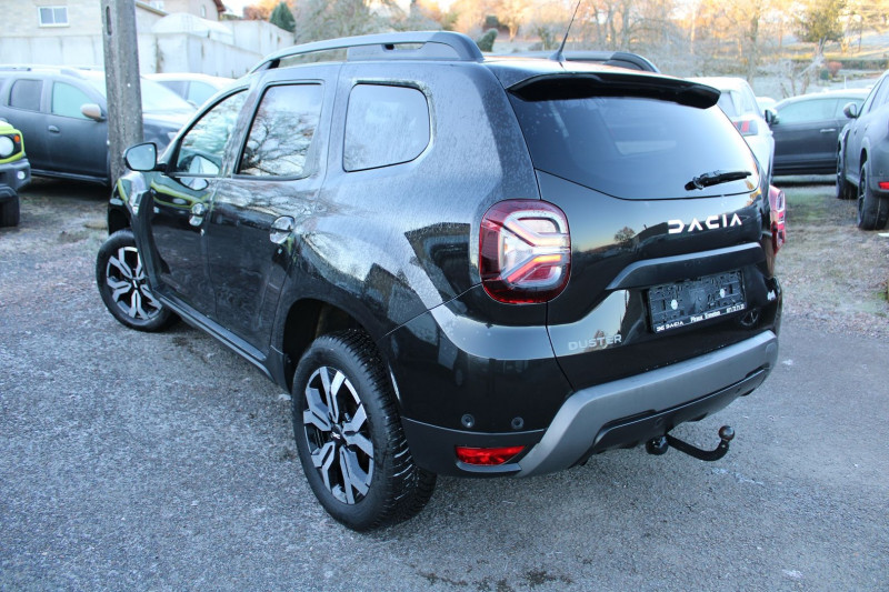 Photo 3 de l'offre de DACIA DUSTER 5 JOURNEY BLUE DCI 115 CV  4X4  GPD 3D CAMÉRA FULL LED JA 17 ATTELAGE RÉGULATEUR à 24900€ chez Bougel transactions