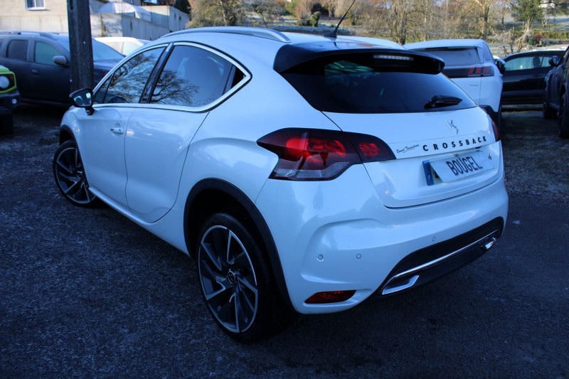 Photo 3 de l'offre de DS DS 4 CROSSBACK SPORT CHIC 2L HDI 180 CV GPS 3D CAMÉRA FULL LED AUDIO USB JA 19 BOITE AUTO EAT-6 à 15700€ chez Bougel transactions