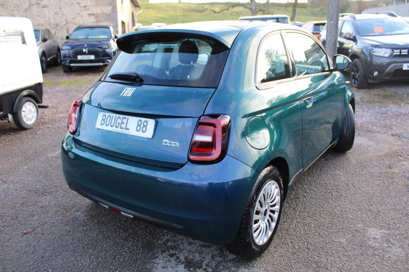 Photo 2 de l'offre de FIAT 500 III ACTION 24 KWH ELECT BVA CLIMAT U.CONNECT GPS ÉCRAN 3D RÉGULATEUR BLUETOOTH LEDS à 12100€ chez Bougel transactions