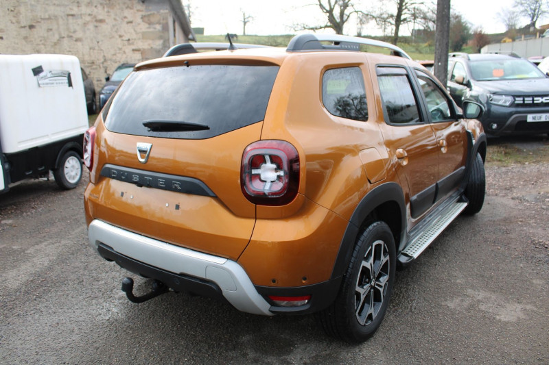 Photo 3 de l'offre de DACIA DUSTER III DCI 115 CV PRESTIGE  4X4  GPS 3D CAMÉRA USB JA 17 ATTELAGE BLUETOOTH RÉGULATEUR à 18900€ chez Bougel transactions