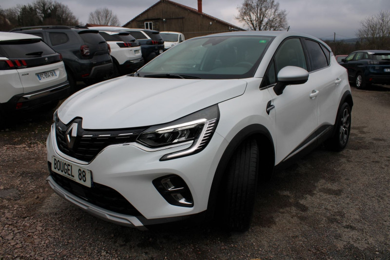 Photo 4 de l'offre de RENAULT CAPTUR 4 TCE 140 CV INTENS à 18900€ chez Bougel transactions