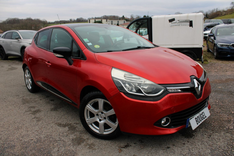 Renault CLIO 4 BUSINESS ECO² 1L5 DCI 90 CV GPS 3D CLIM MP3 USB JA 16 RADAR BLUETOOTH RÉGULATEUR Diesel ROUGE FLAMME Occasion à vendre