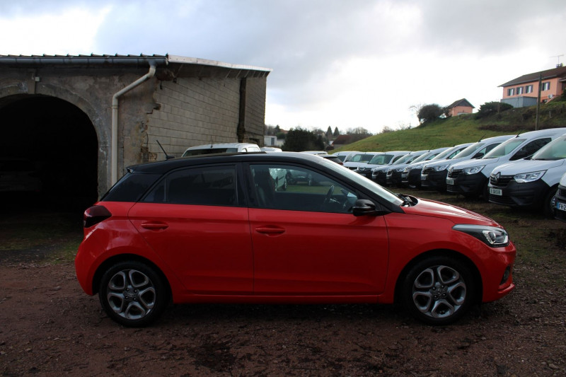 Photo 5 de l'offre de HYUNDAI I20 BUSINESS T-GDI 100 CV CLIM GPS CARPLAY CAMÉRA USB JA 16 BLUETOOTH RÉGULATEUR à 10990€ chez Bougel transactions