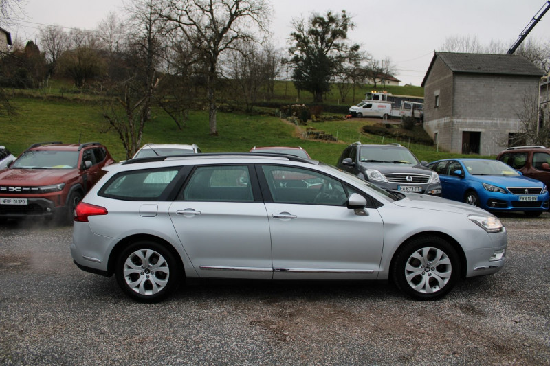 Photo 5 de l'offre de CITROEN C5 TOURER II 2L HDI 140 CV DYNAMIC GPS 3D CLIM JA 17 RE RADAR BLUETOOTH RÉGULATEUR PACK HIVER à 8990€ chez Bougel transactions