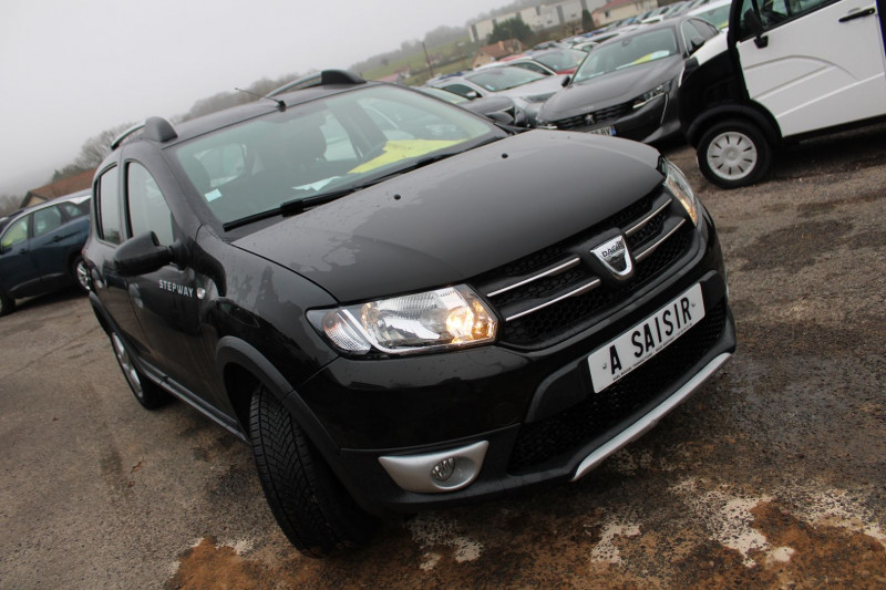 Dacia SANDERO II STEPWAY DCI 90 GPS MÉDIA USB LEDS ABS RÉGULATEUR BLUETOOTH RADARS  DIESEL Diesel NOIR INTENSE Occasion à vendre