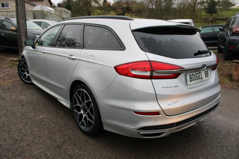 Photo 3 de l'offre de FORD MONDEO SW 2L TDCI 180 CV ST-LINE POWERSHIFT BVA.6 CAMÉRA GRAND GPS 2X USB JANTES 19  CUIR à 19800€ chez Bougel transactions