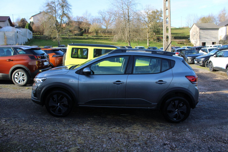 Photo 6 de l'offre de DACIA SANDERO 5 STEPWAY ECO-GPL EXPRESSION 100 CV GPS CARPLAY CAMÉRA USB RE FULL LED RÉGULATEUR à 18500€ chez Bougel transactions